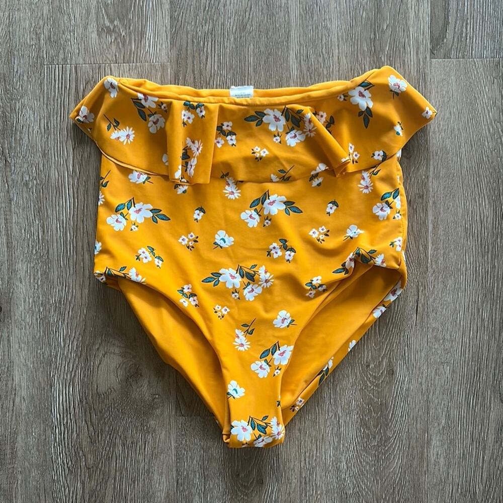Coral Reef Cabana Reversible Bikini Bottom Mango‎ Floral Size Medium